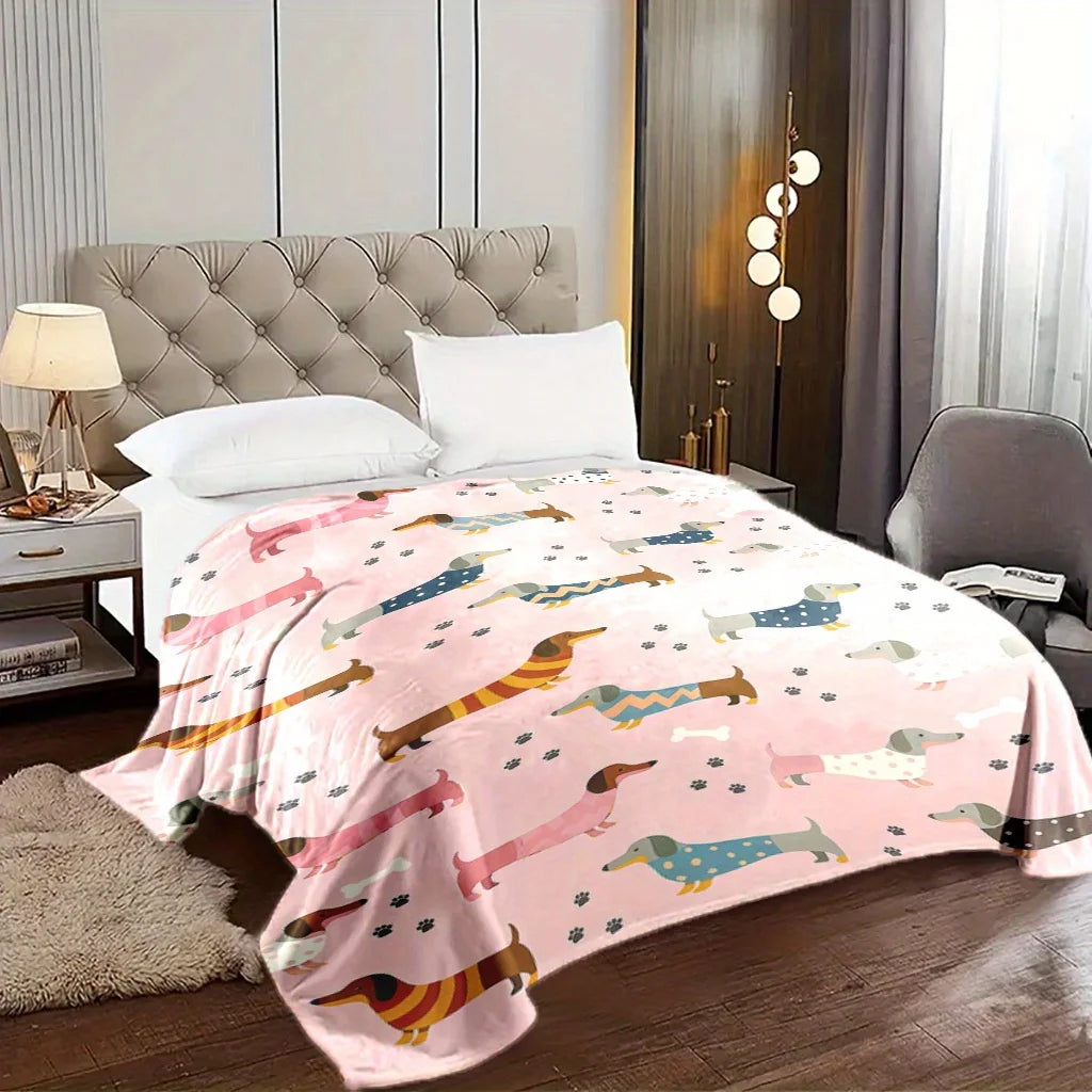 Cute Dachshund Pattern Blanket, Soft and Warm for All Seasons Decorative Throw or Gift  Camping Travel Blankets